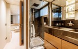 Sanlorenzo SD96 - Owner's Bathroom